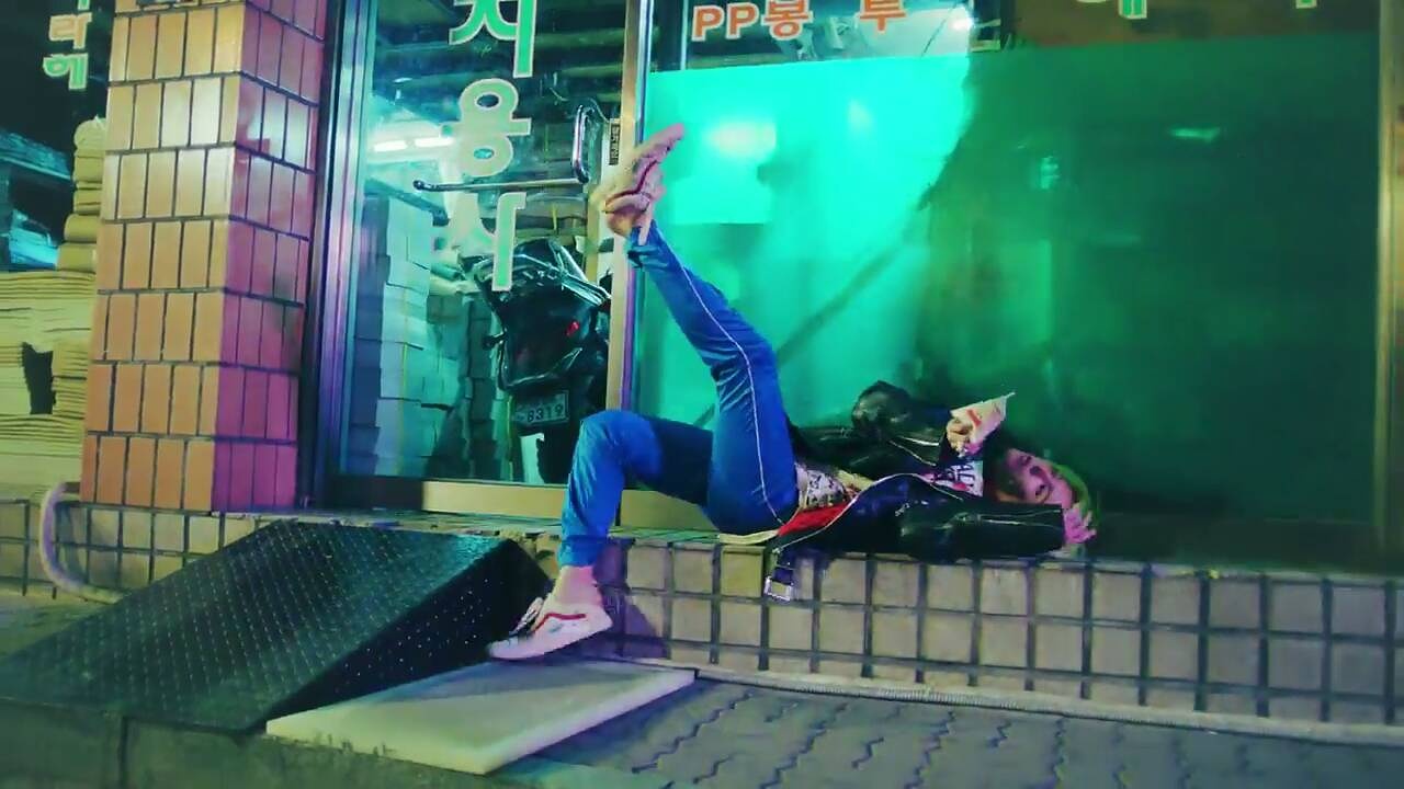 圖片來源:BIGBANG《에라 모르겠다(FXXK IT)》M/V